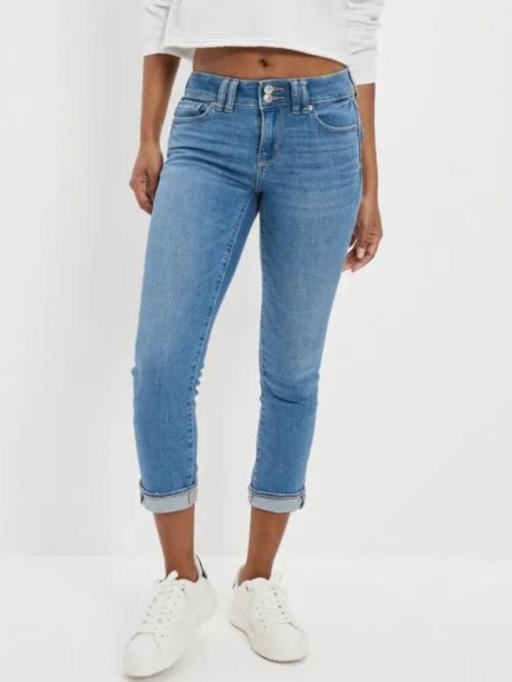 NWT - American Eagle Outfitters Blue Rolled Cuff Boyfriend Capri Jeans